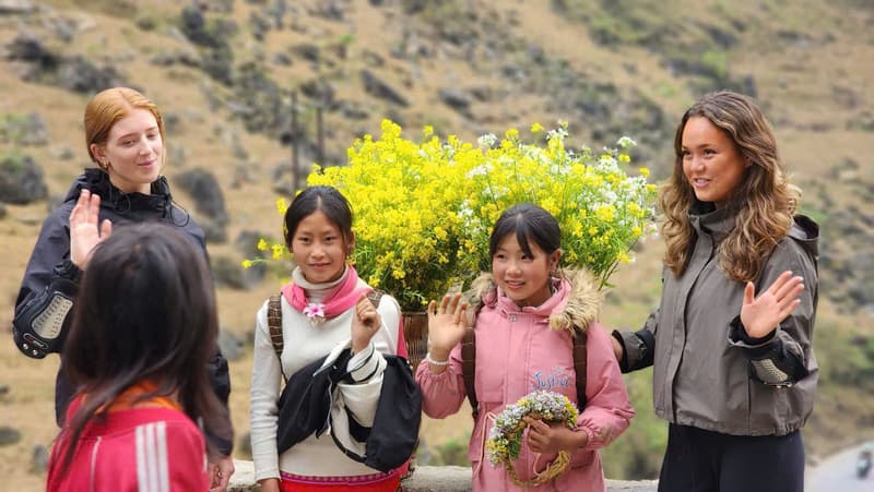 Du Gia Market – Discover the ‘Cultural Heart’ of Ha Giang