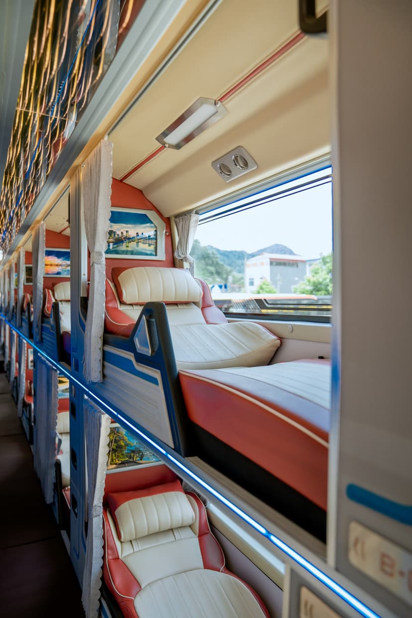 Bus image 1