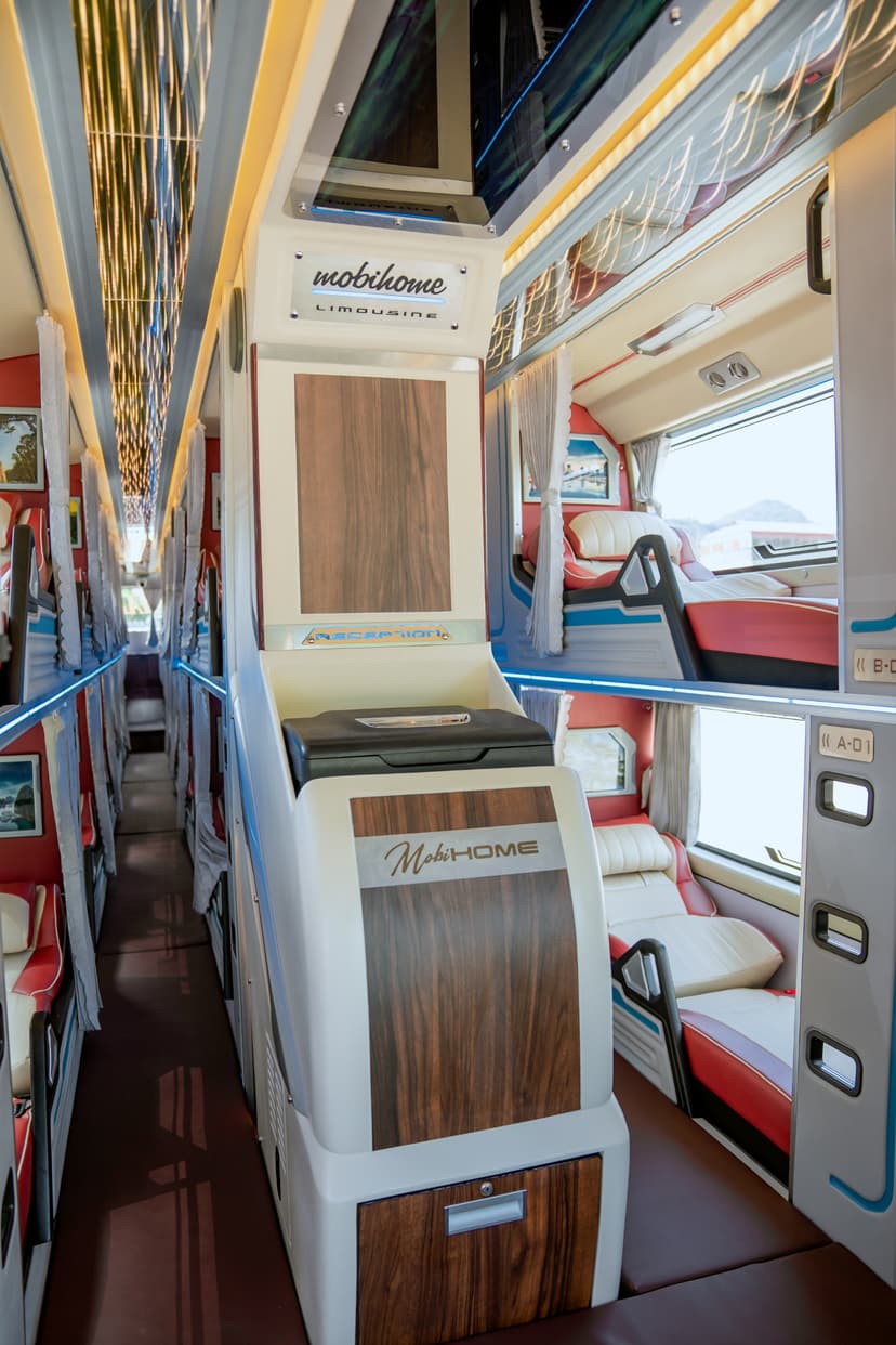 Bus image 4