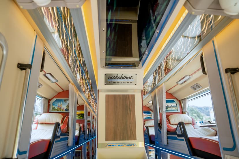 Bus image 6