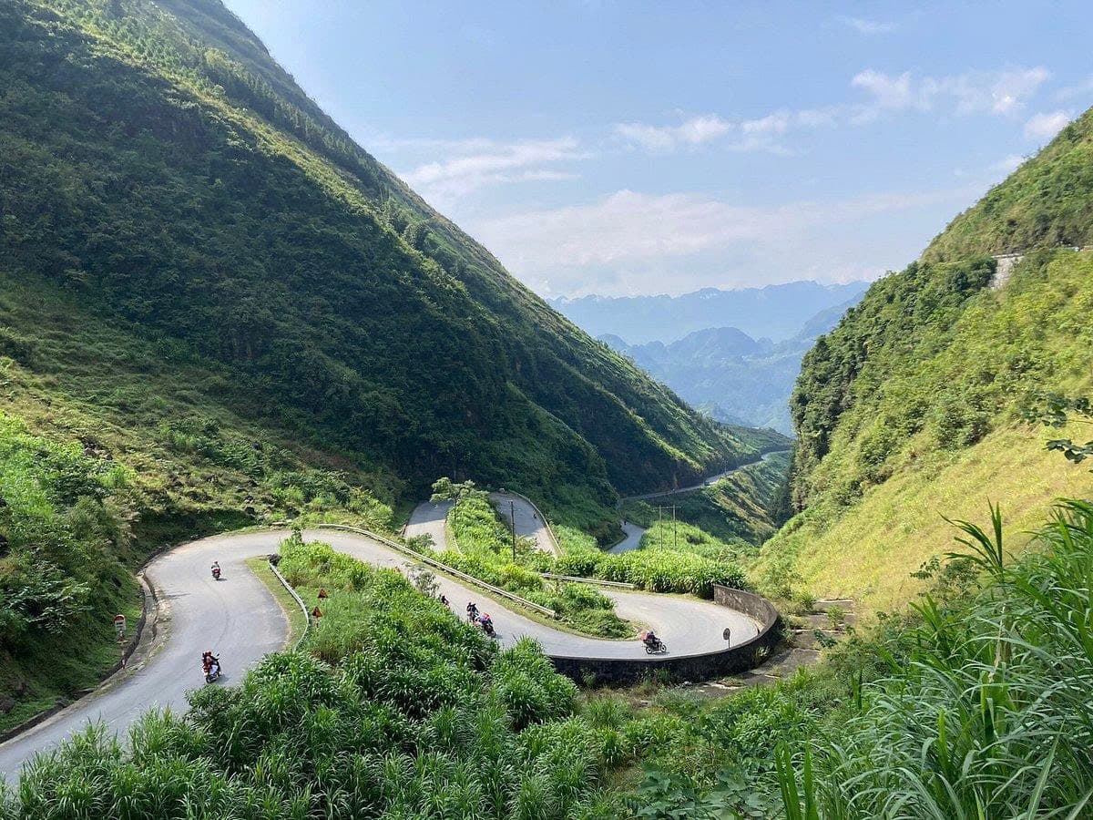 A Detailed Guide To Conquering Ma Pi Leng Pass A Masterpiece Of a-detailed-guide-to-conquering-ma-pi-leng-pass-a-masterpiece-of